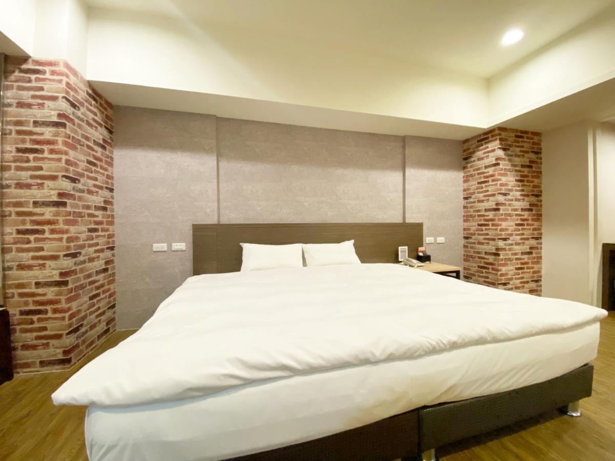 Taichung Old F Hotel Zewnętrze zdjęcie
