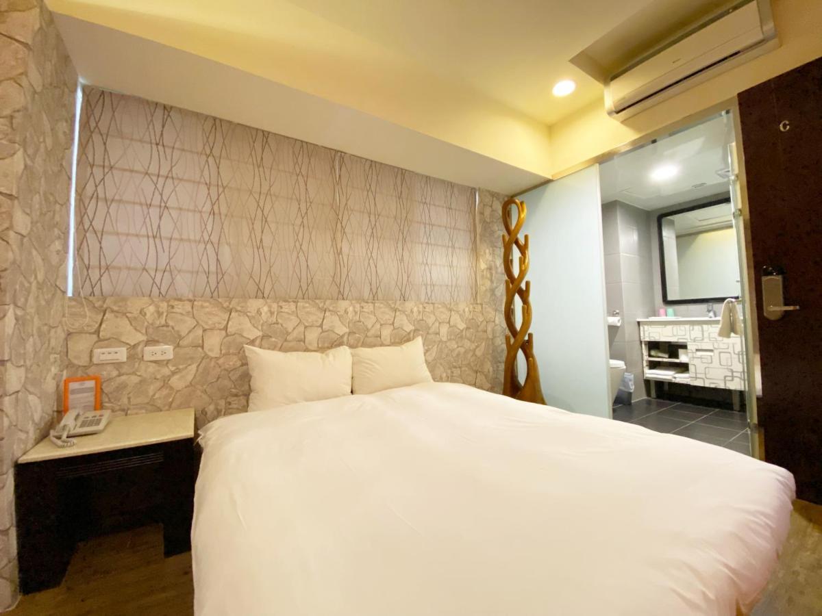 Taichung Old F Hotel Zewnętrze zdjęcie