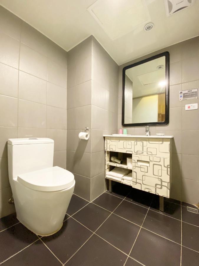 Taichung Old F Hotel Zewnętrze zdjęcie