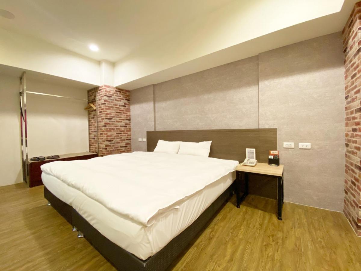 Taichung Old F Hotel Zewnętrze zdjęcie